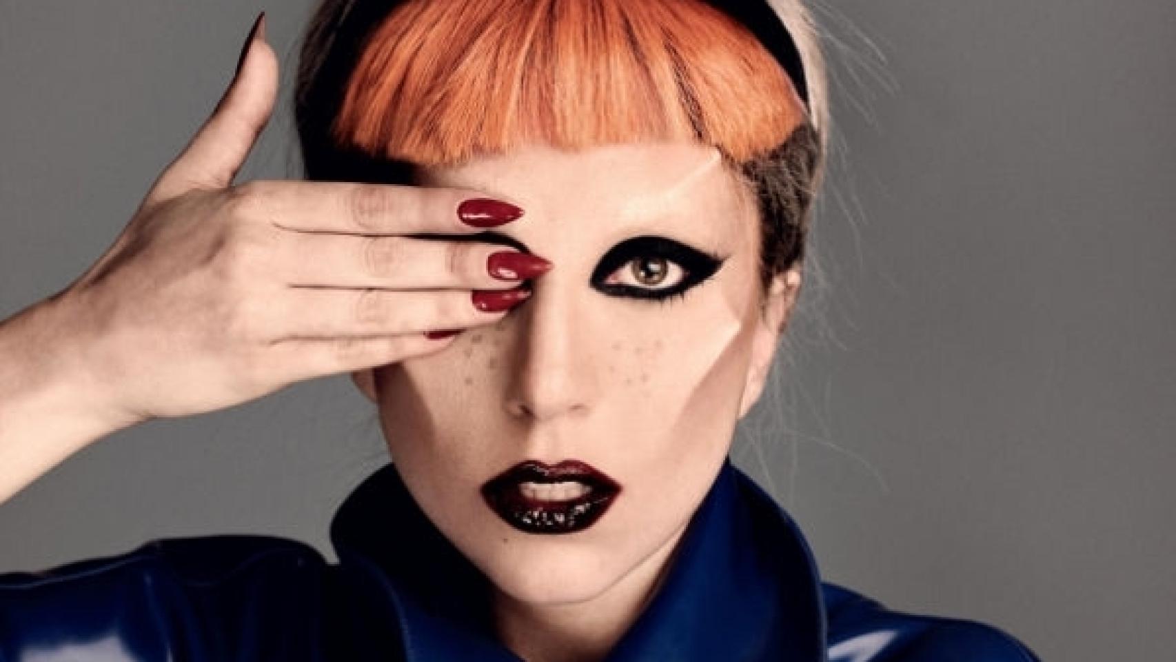 Lady Gaga sin cejas