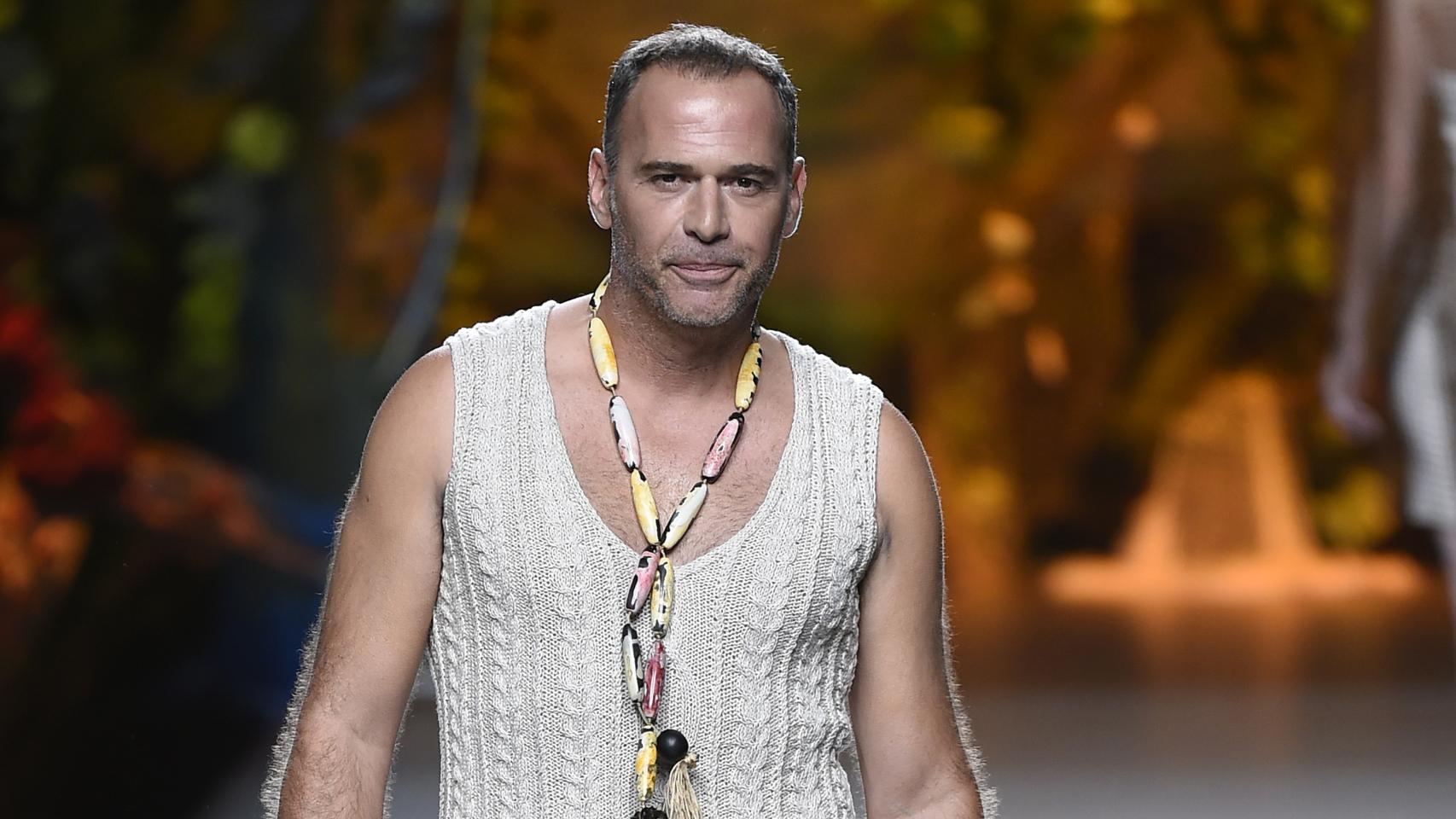 Carlos Lozano en el desfile de Francis Montesinos en la MBFW de 2014