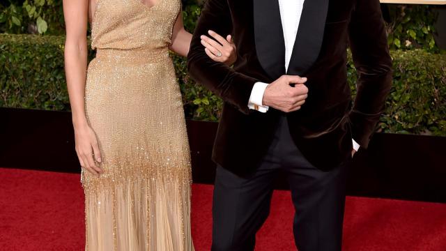 Rosie Huntington-Whiteley del brazo de su prometido Jason Statham