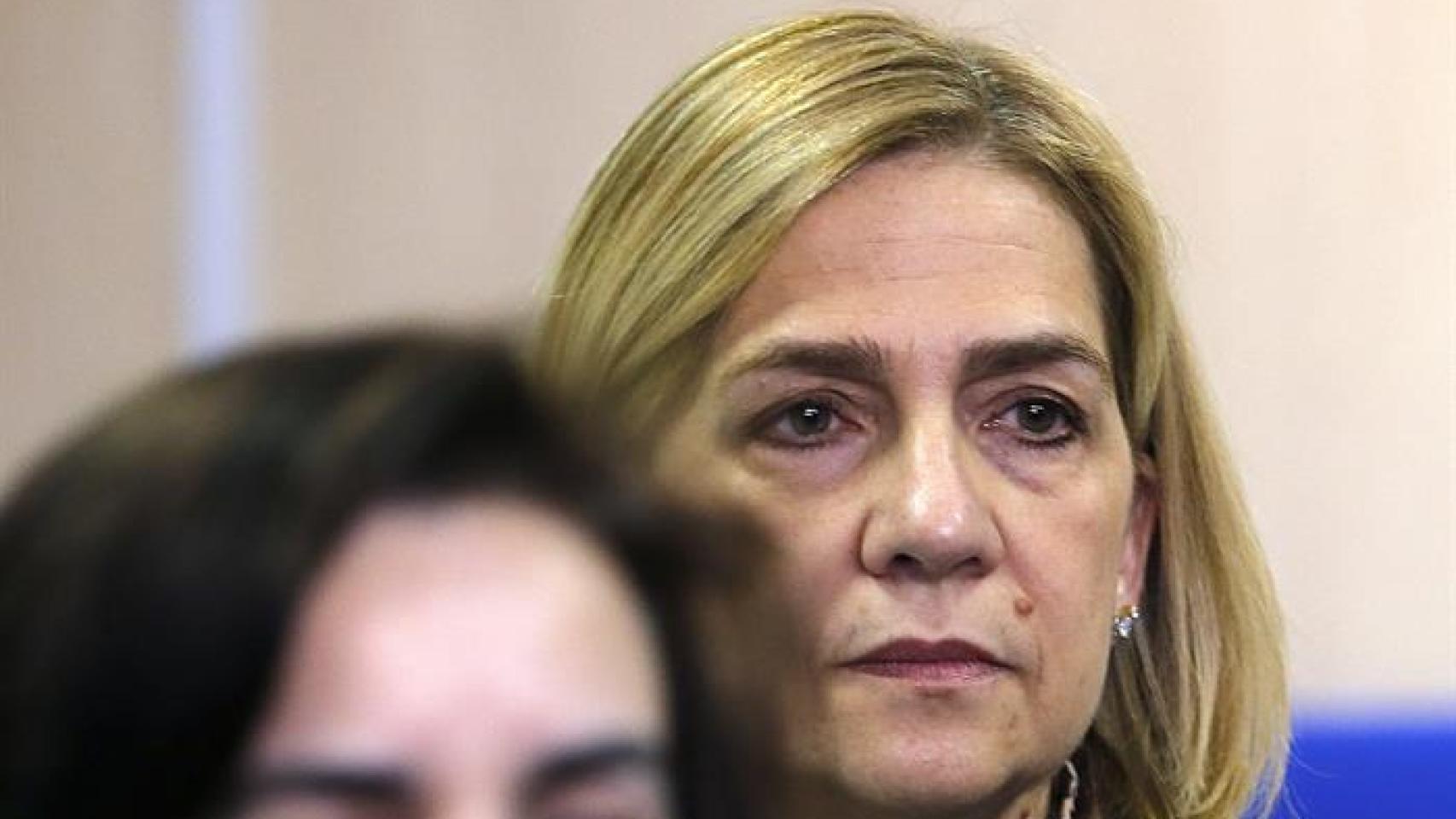 El rostro de Doña Cristina era de tristeza y preocupación