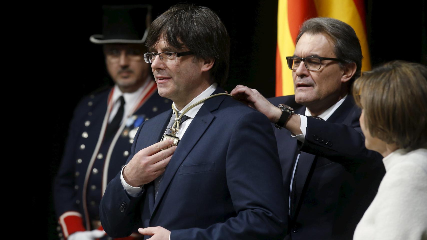 Puigdemont durante la ceremonia de investidura.
