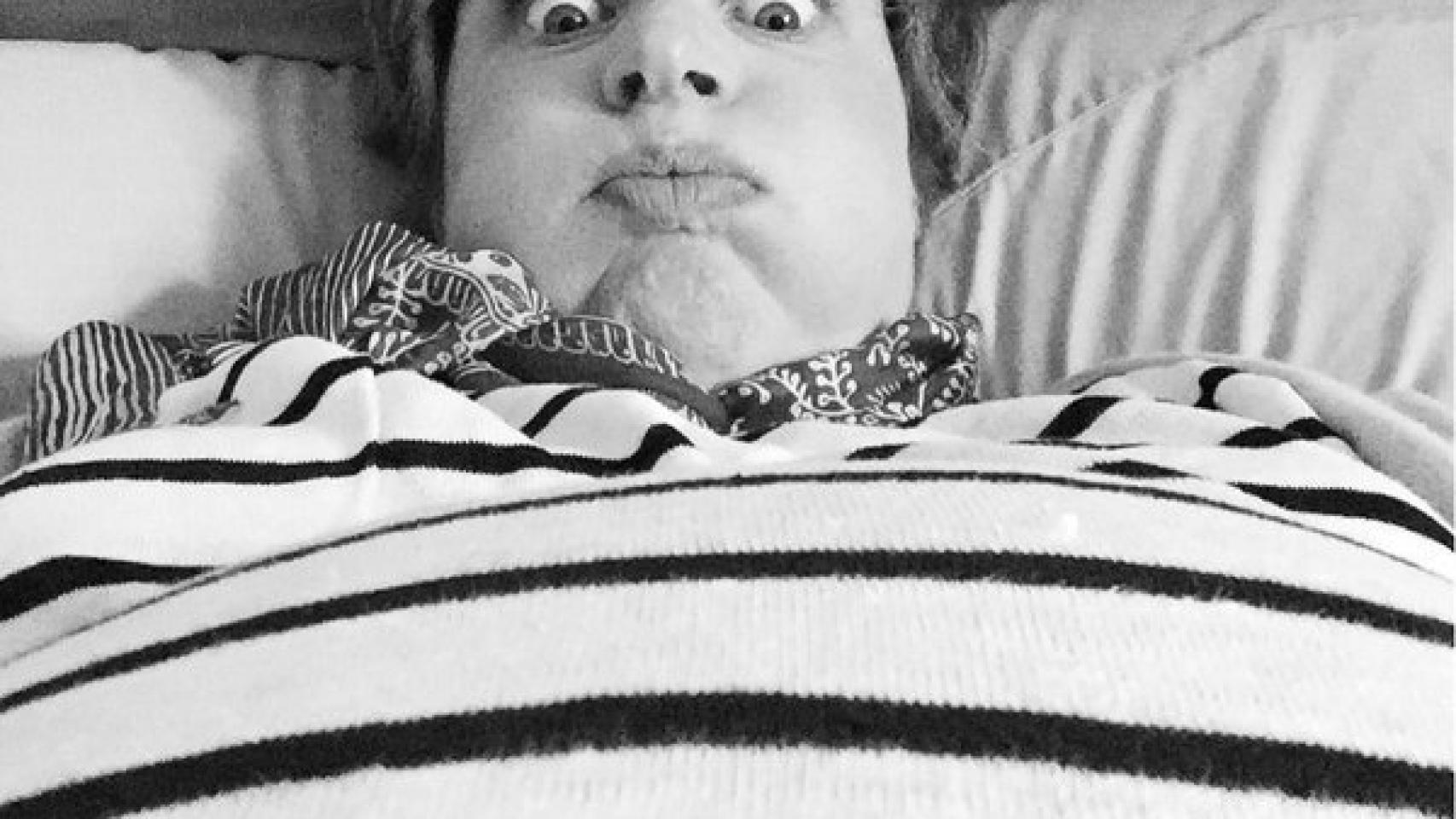 Tania Llasera deseando dar a luz embarazada de 41 semanas y dos días