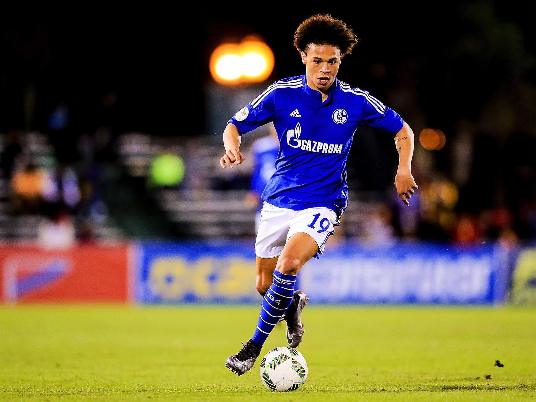 Leroy Sané, durante un partido con el Schalke 04.