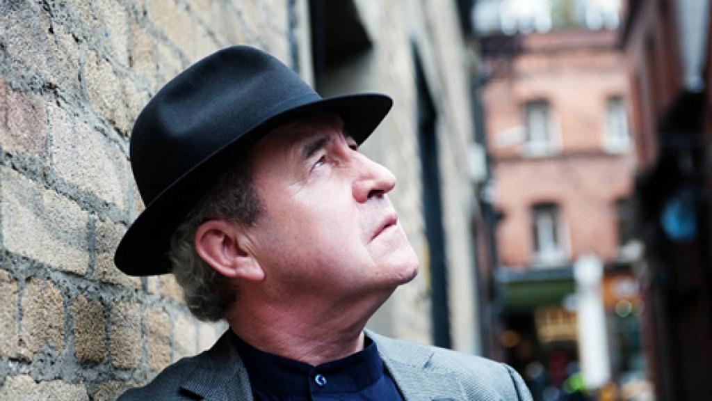 Image: La guitarra azul