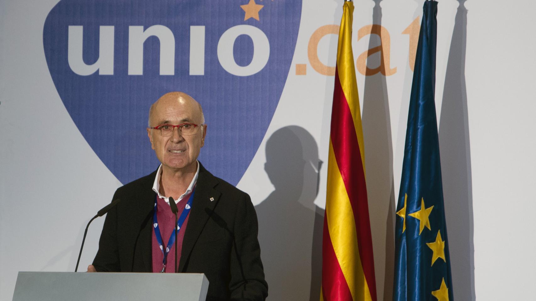 Antoni Duran, en el momento de anunciar su dimisión.