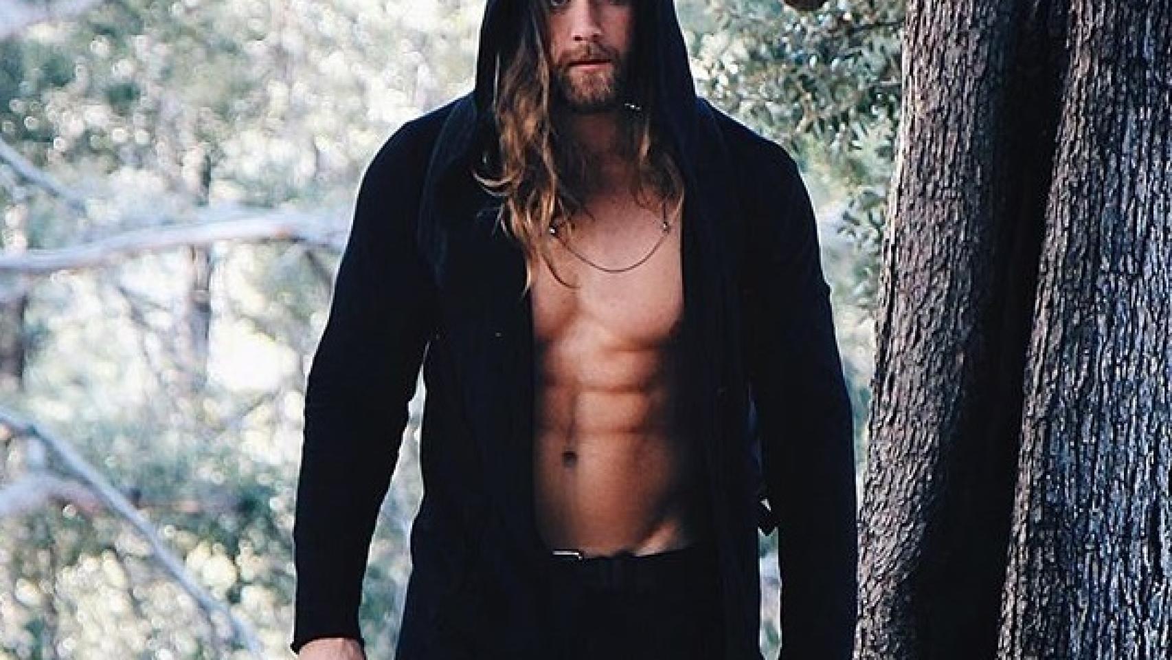 Brock O´Hurn posa continuamente sin camiseta para sus dos millones de seguidores