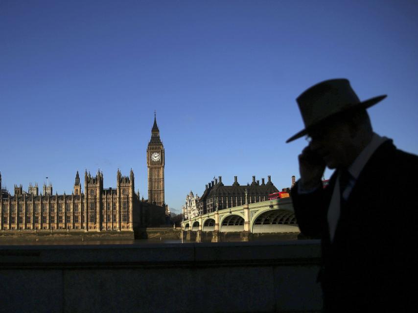 Reino Unido es uno de los países que se fija en la ciencia para hacer política.