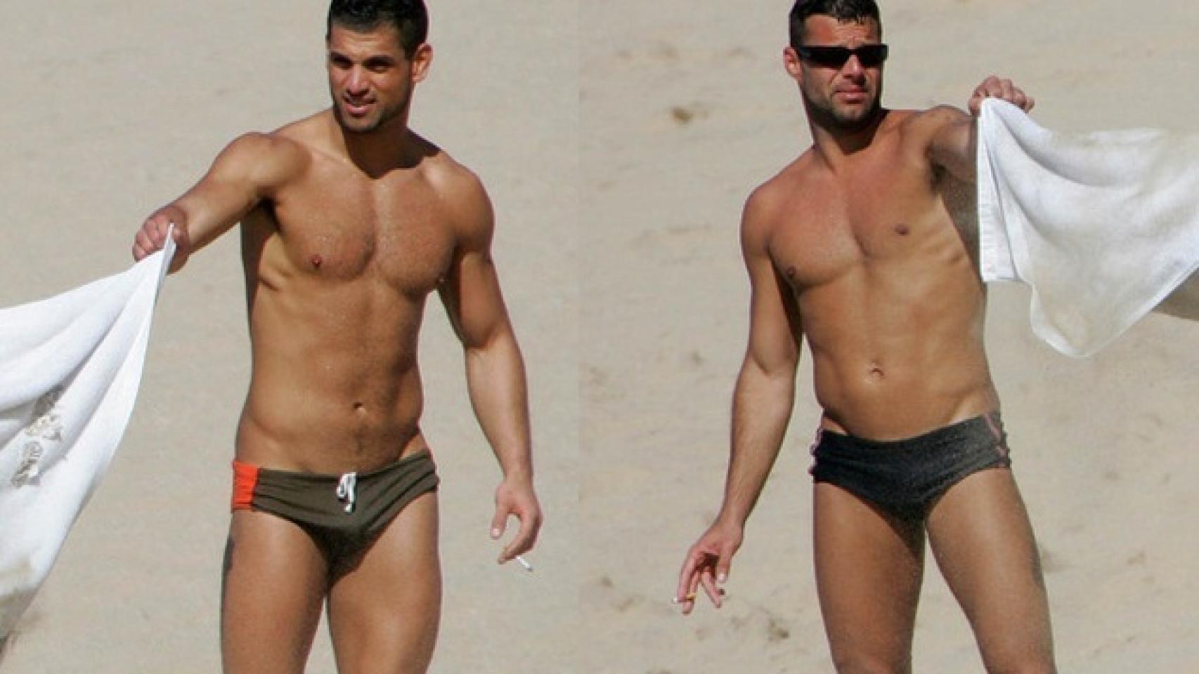 Ricky Martin con su última pareja conocida en la playa