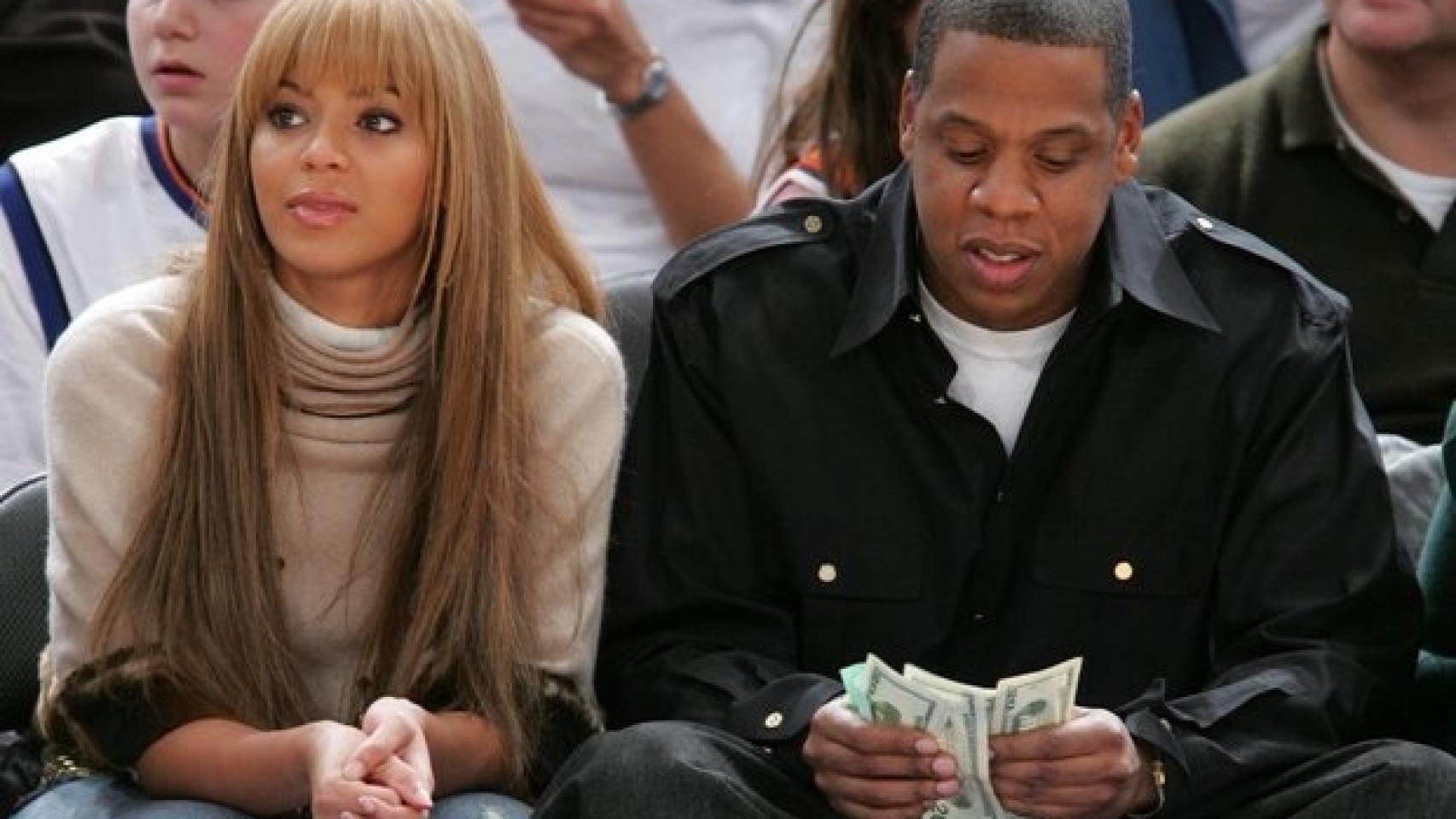 A Jaz-Z le gusta contar el dinero delante de Beyoncè y en mitad de la NBA