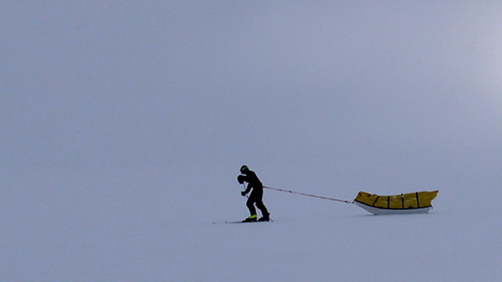 Henry Worsley cruzando la Antártida.
