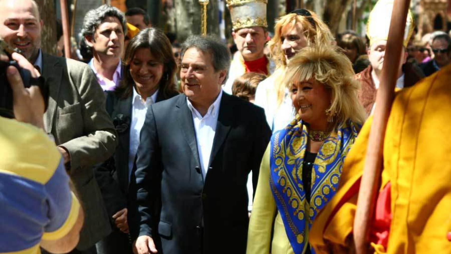 Rus y Begoña durante una procesión