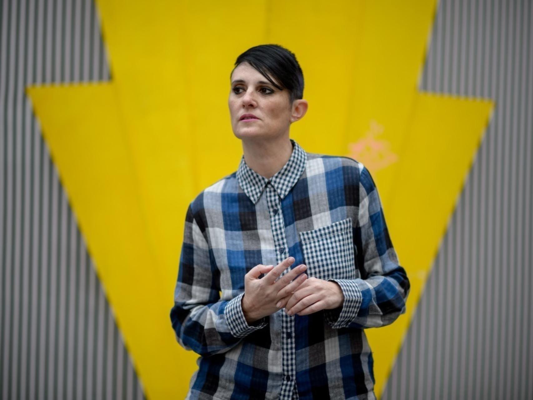 Mara León, fotógrafa que denuncia las listas de espera.