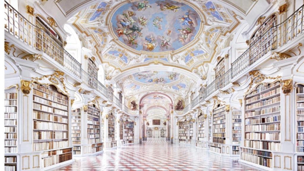 Image: Candida Höfer, la banalidad de existir