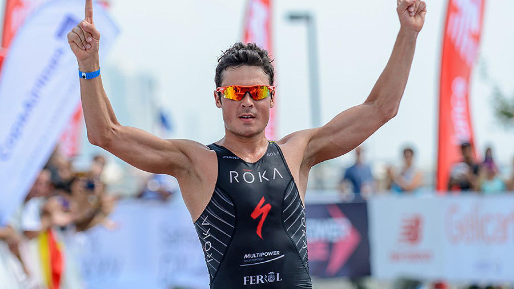 Gómez Noya al llegar a la meta.