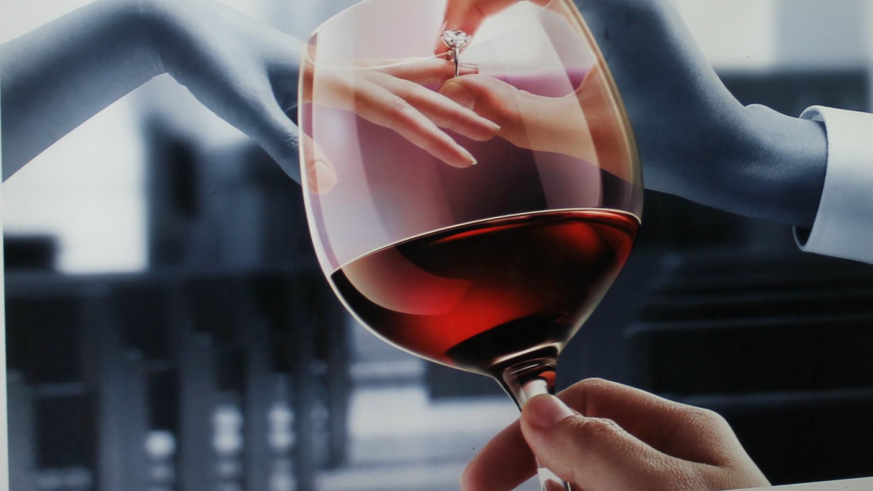 El vino, asociado a ocasiones especiales en China.