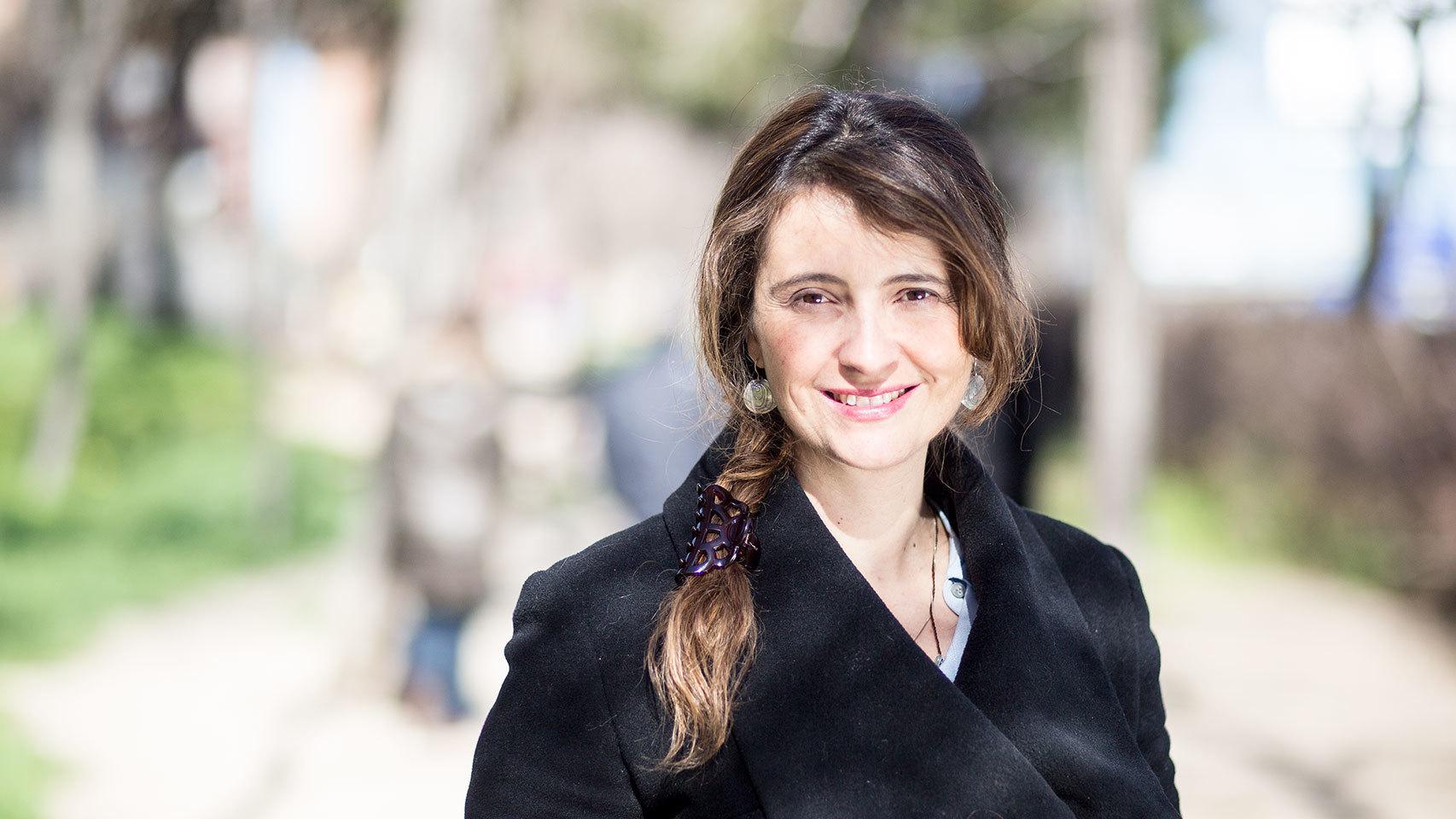 Valencia es abogada y fue comentarista en medios de comunicación en la era uribista.