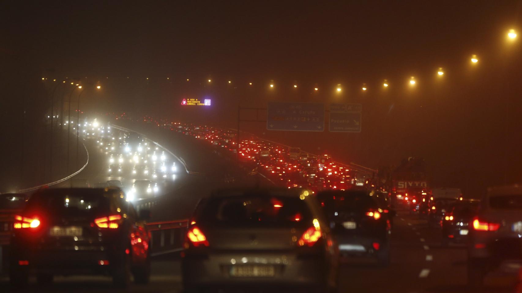 Retención en la M-40 de Madrid.