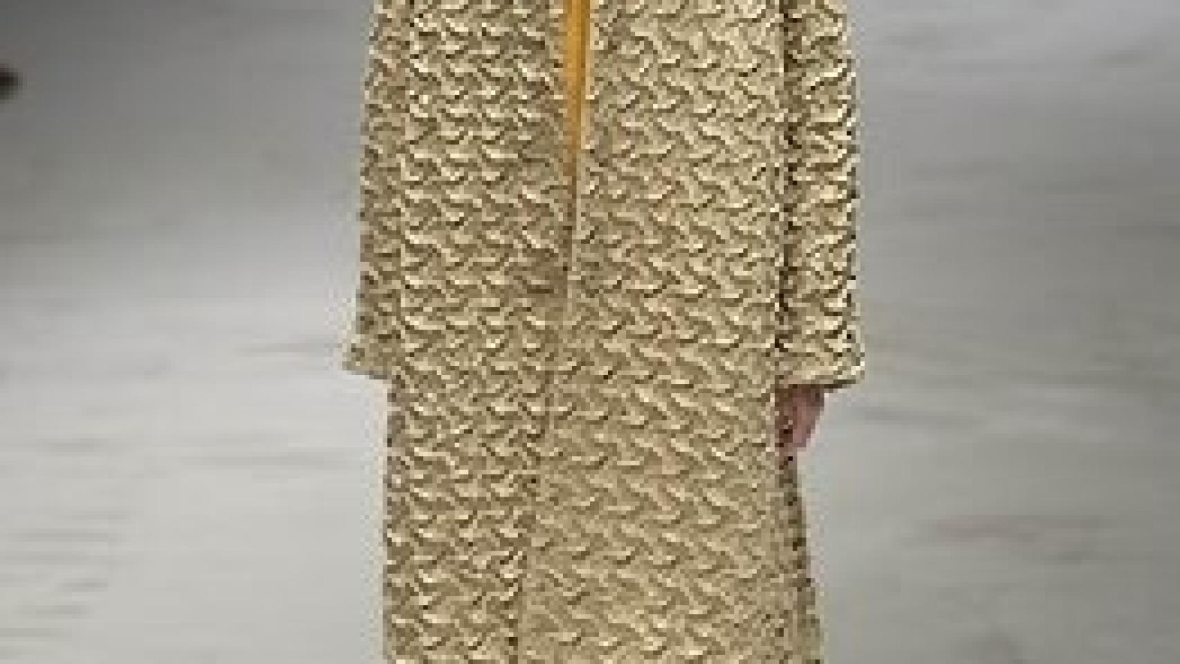 Mayte de la Iglesia en el desfile de Issey Miyake en 2001