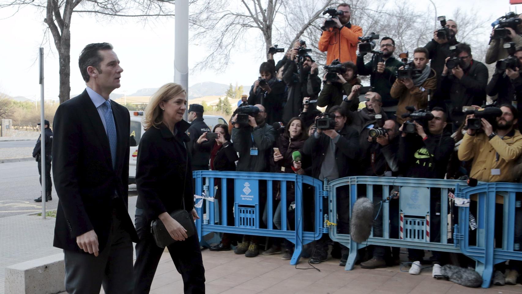 La infanta Cristina e Iñaki Urdangarín a su llegada al juicio en Palma.