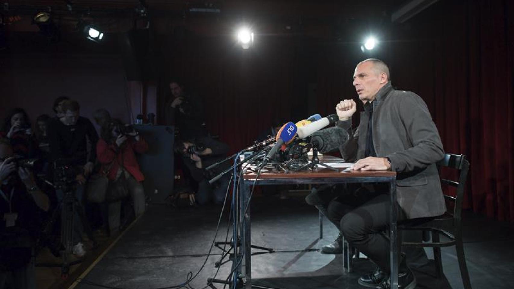 Varufakis, durante la presentación de su Movimiento en Berlín.