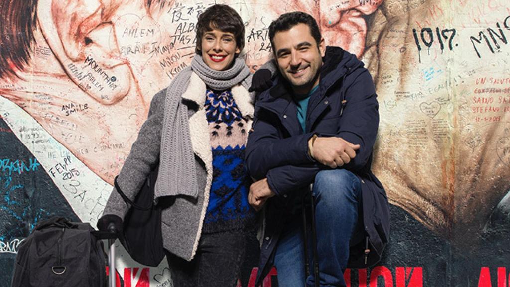 Crítica | 'Buscando el norte': Antena 3 se lleva 'Allí abajo' a Europa