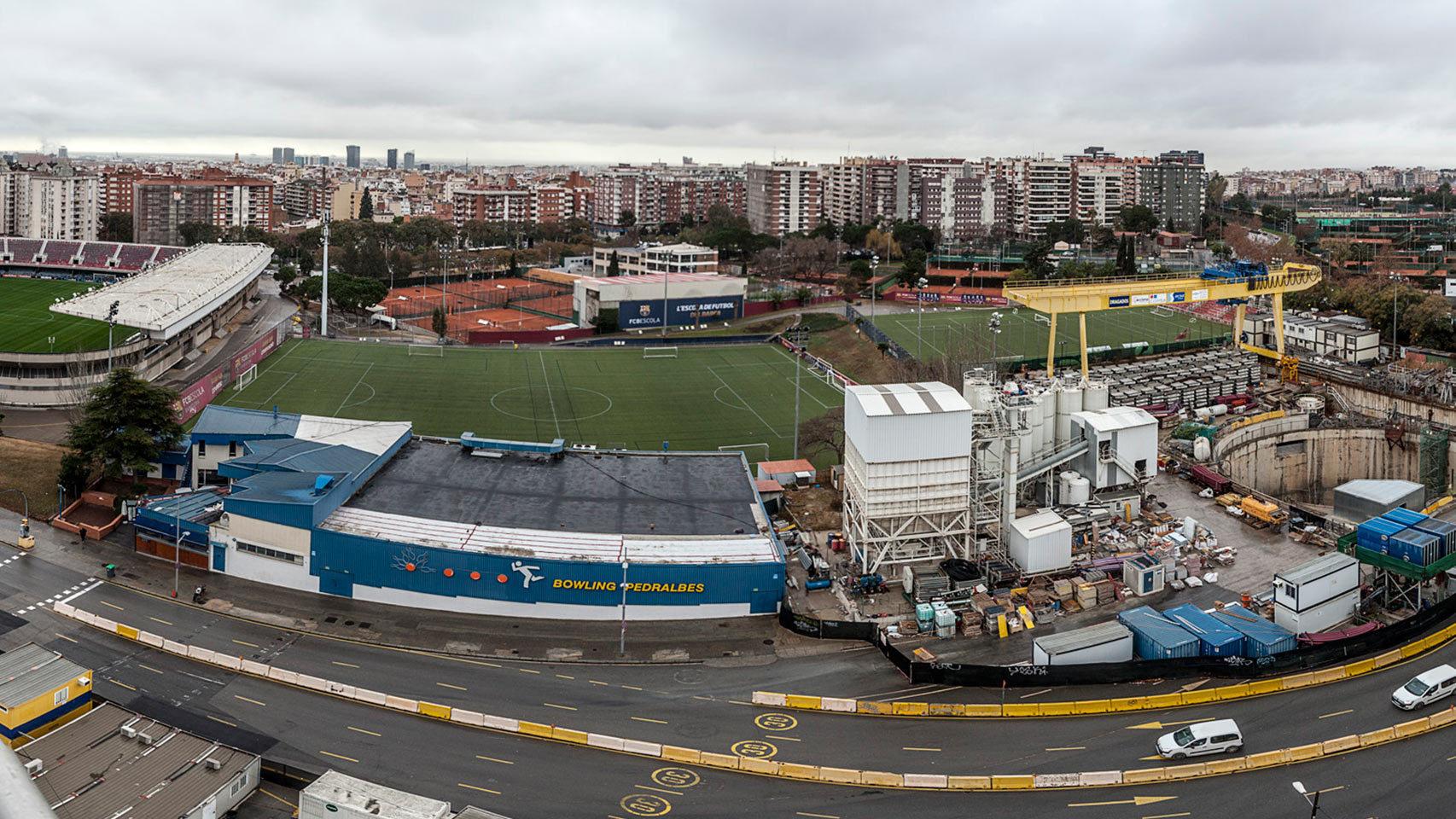 Obras de la línea 9 en los aledaños del Camp Nou.