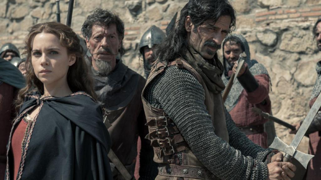 Aura Garrido, Ramón Langa y Nacho Fresneda en 'El Ministerio del Tiempo' (RTVE)