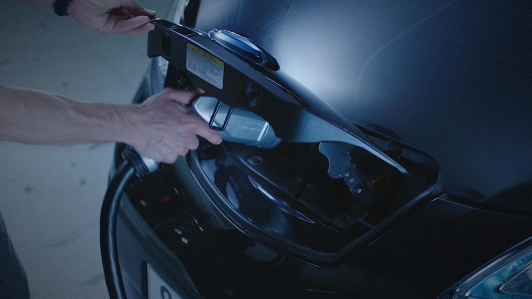 Así se recarga el Nissan Leaf.