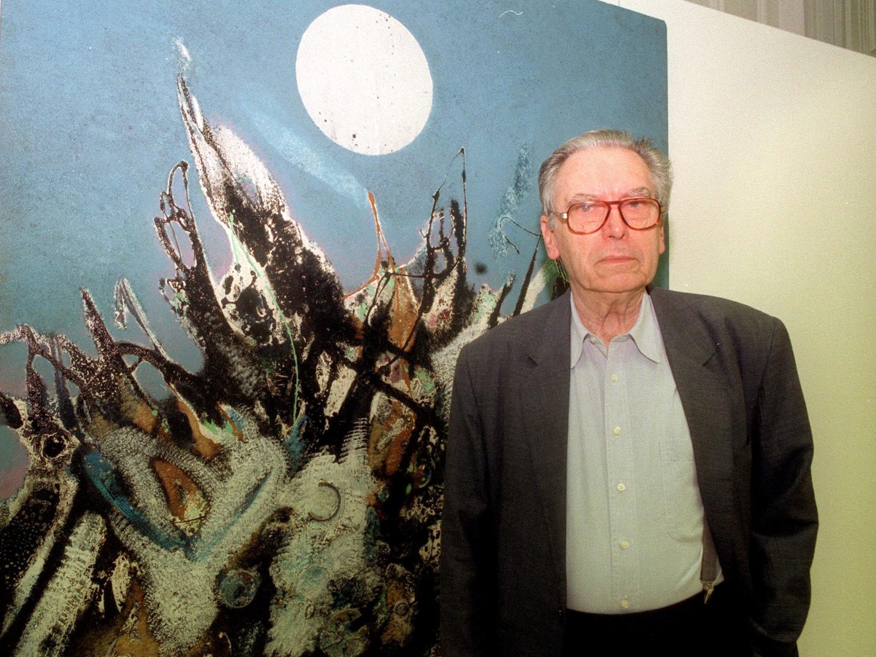 El pintor Joan-Josep Tharrats, fundador del movimiento de vanguardia Dau al Set