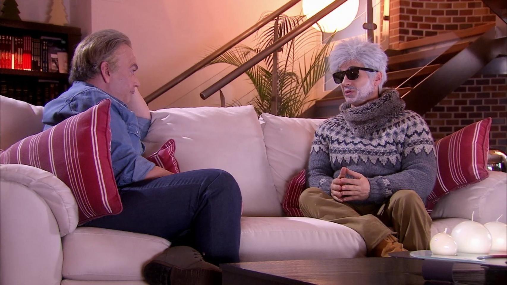 José Mota en la piel de Pedro Almodóvar junto a Bertín Osborne