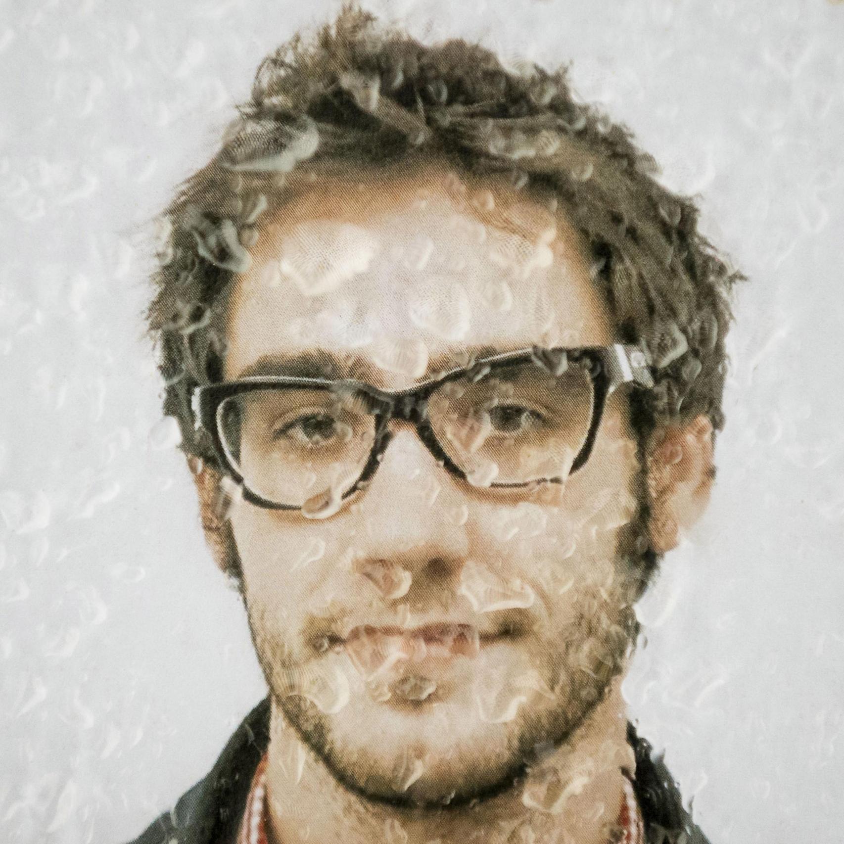 Uno de los retratos a víctimas del atentado de París galardonado con el Wolrd Press Photo.