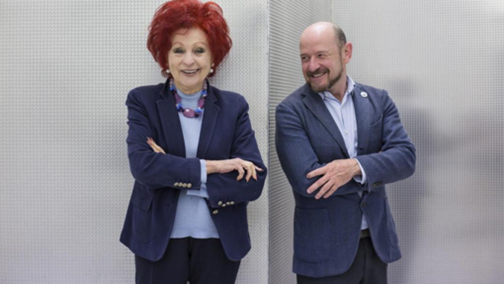 Image: Juana de Aizpuru y Carlos Urroz, cara a cara