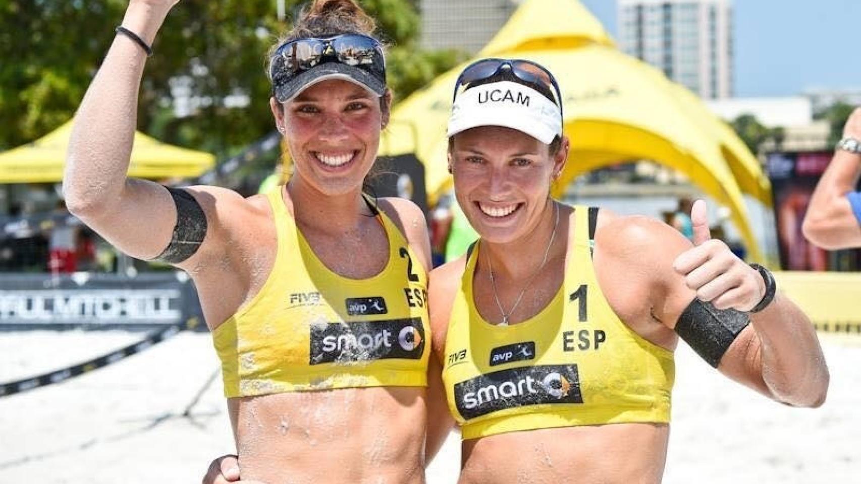 Elsa Baquerizo y Liliana Fernández tras una prueba reciente.