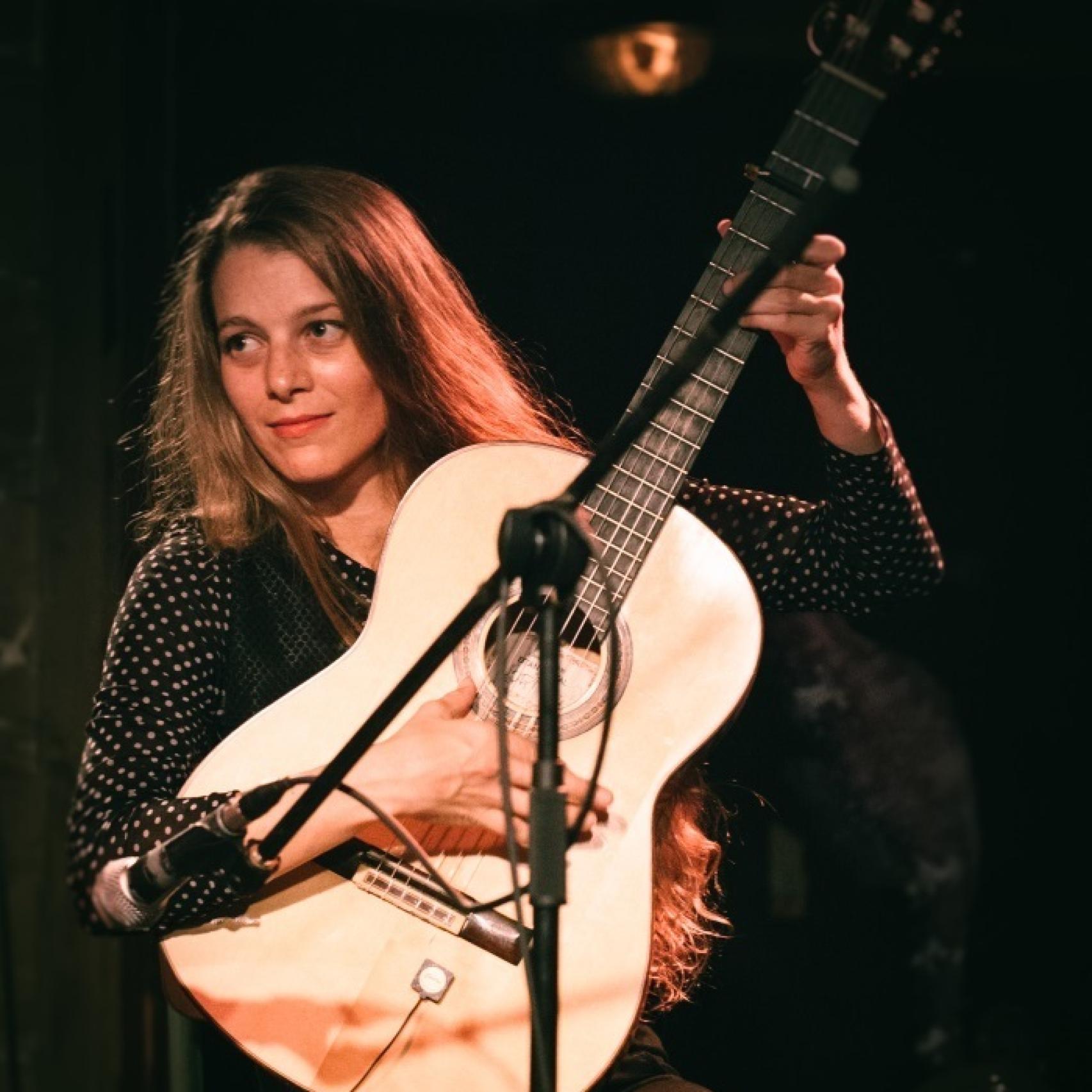 La guitarrista Noa Drezner.