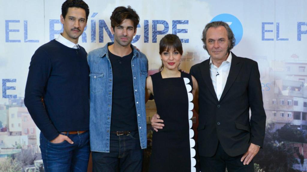 Stany Coppet, Rubén Cortada, Hiba Abouk y José Coronado en la presentación de 'El Príncipe' (Carlos Serrano)