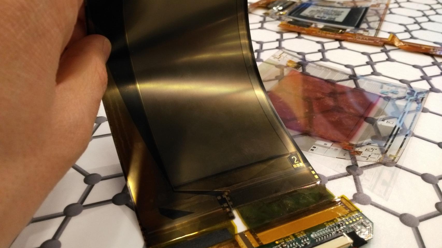 Pantallas ultraflexibles, una de las asignaturas pendientes de la industria.