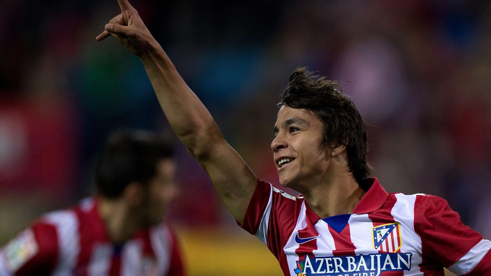 Óliver Torres celebra un gol con el Atlético de Madrid.