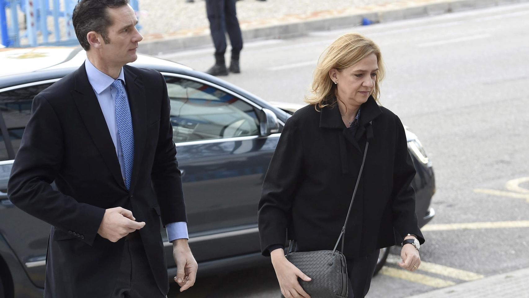 La infanta Cristina ha repetido el polémico bolso de 1.350 euros