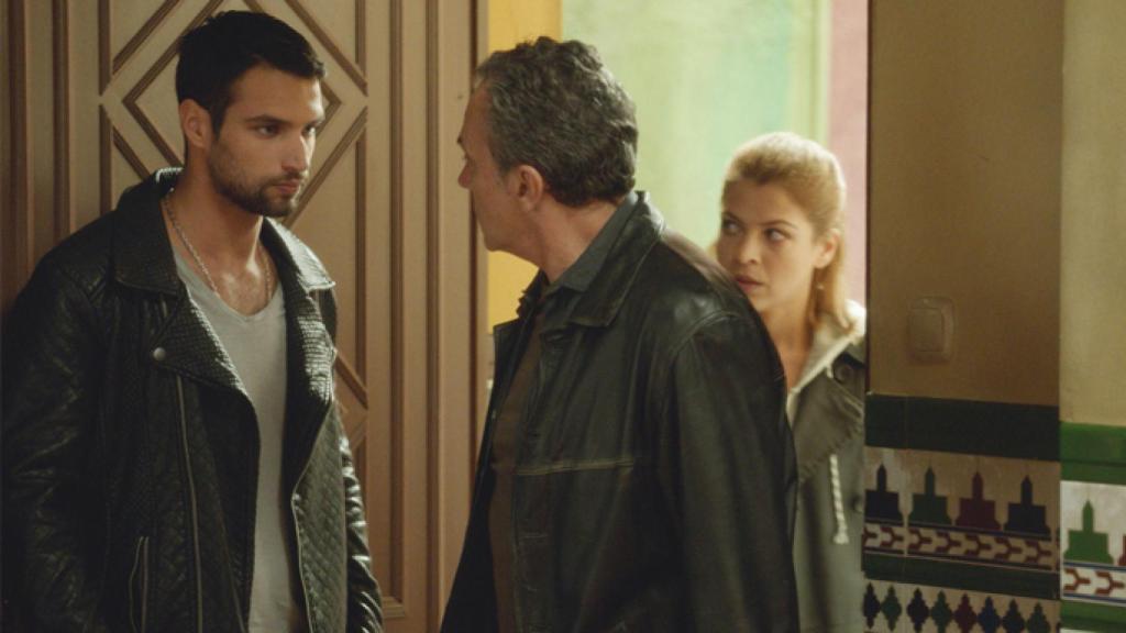 Jesús Castro, José Coronado y Thais Blume en 'El Príncipe' (Mediaset España)