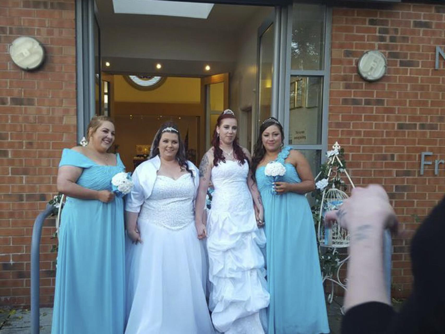 Boda Tammy and Sarah Kennedy 2