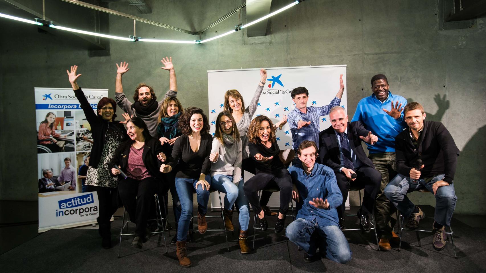 Blanca Marsillach acompañada de los profesionales de la producción teatral