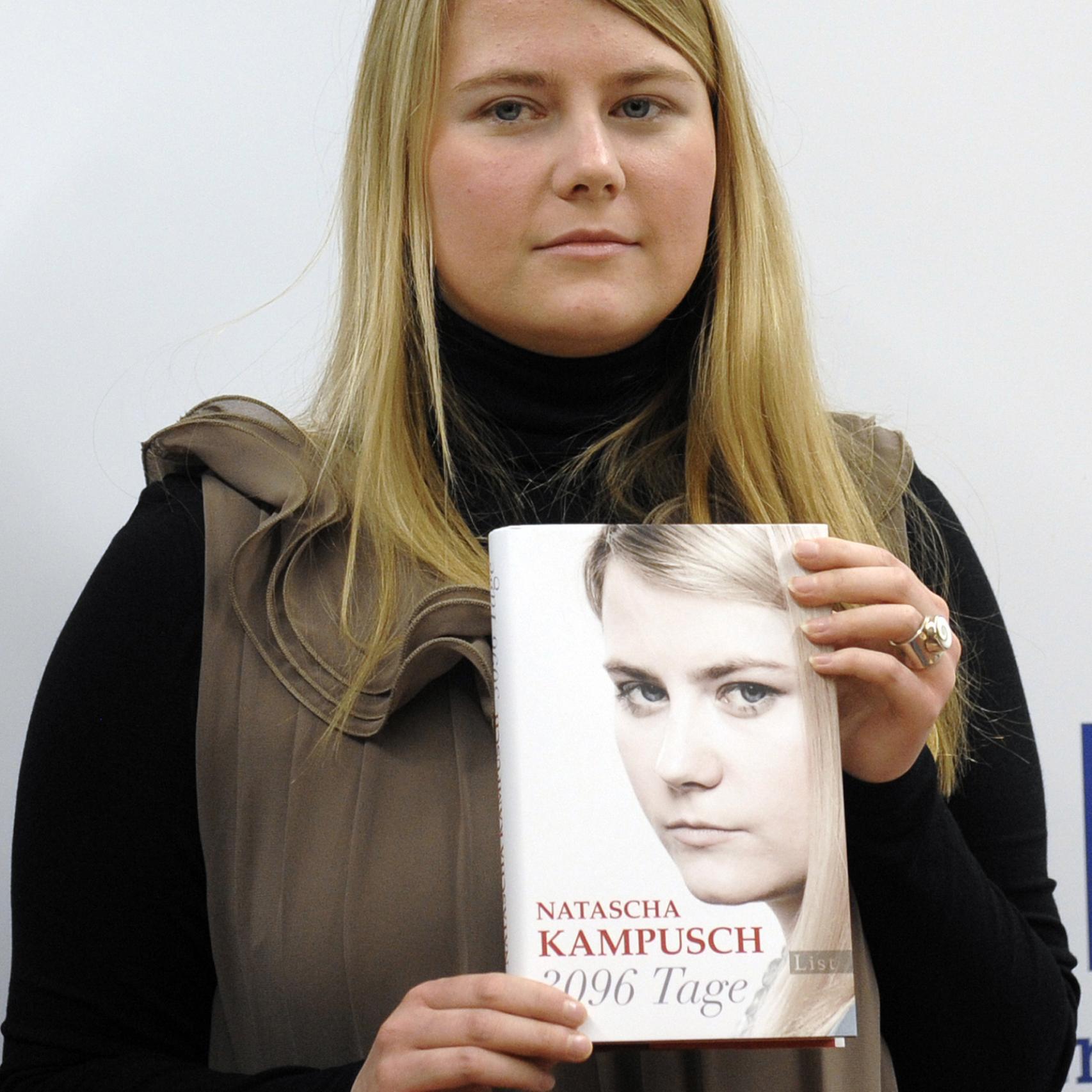 Natascha Kampusch en la presentación de sus memorias