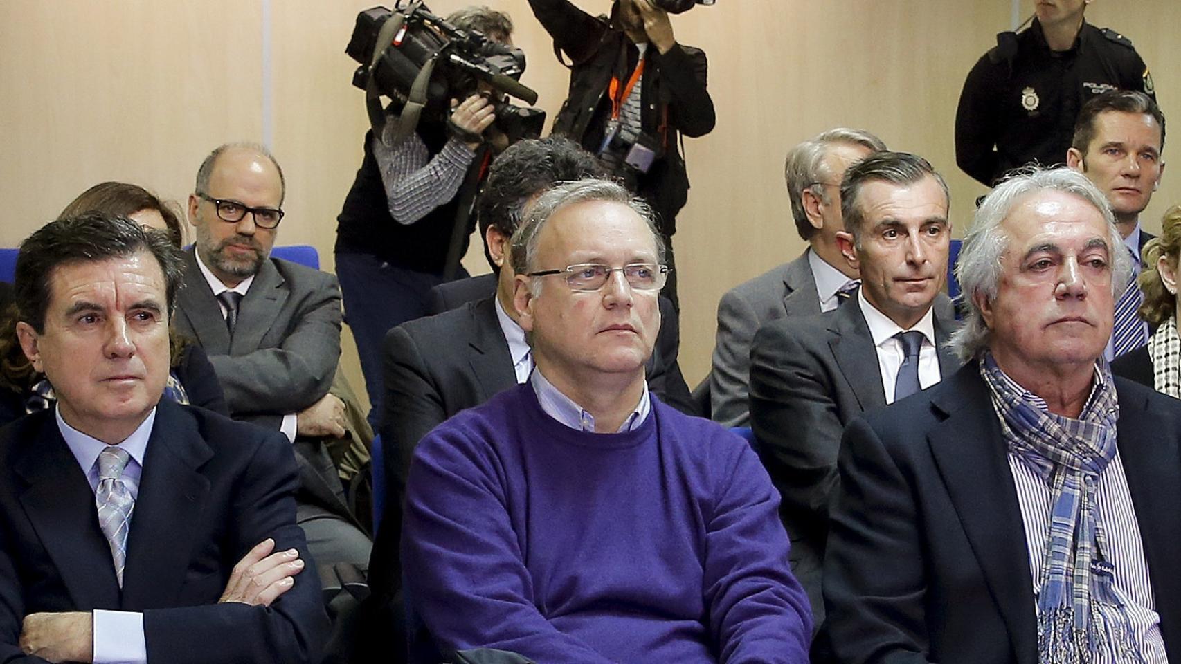 Jaume Matas delante de Iñaki Urdangarín