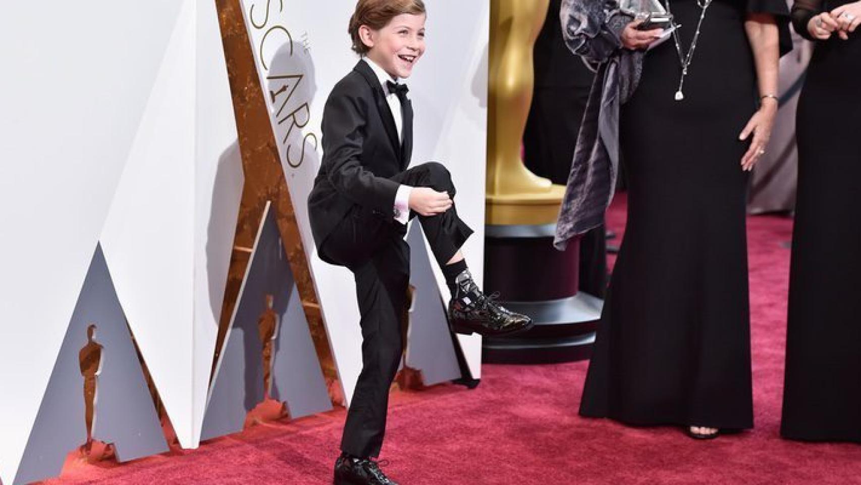 Jacob Tremblay muestra orgulloso sus calcetines de Darth Vader