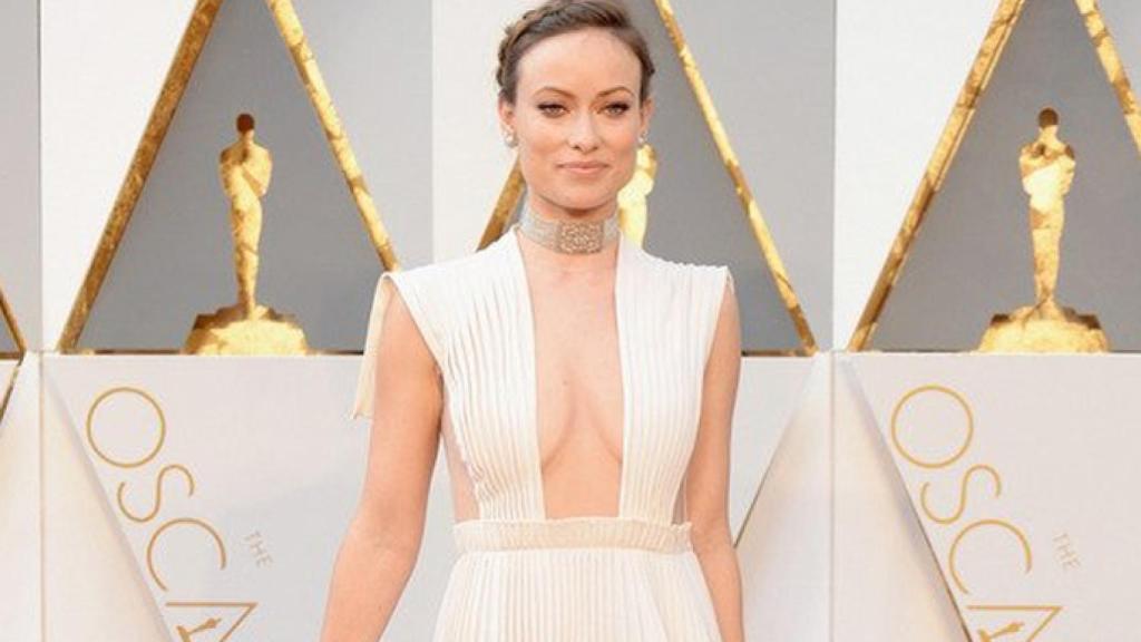 Olivia Wilde en la alfombra roja de los Oscar 2016