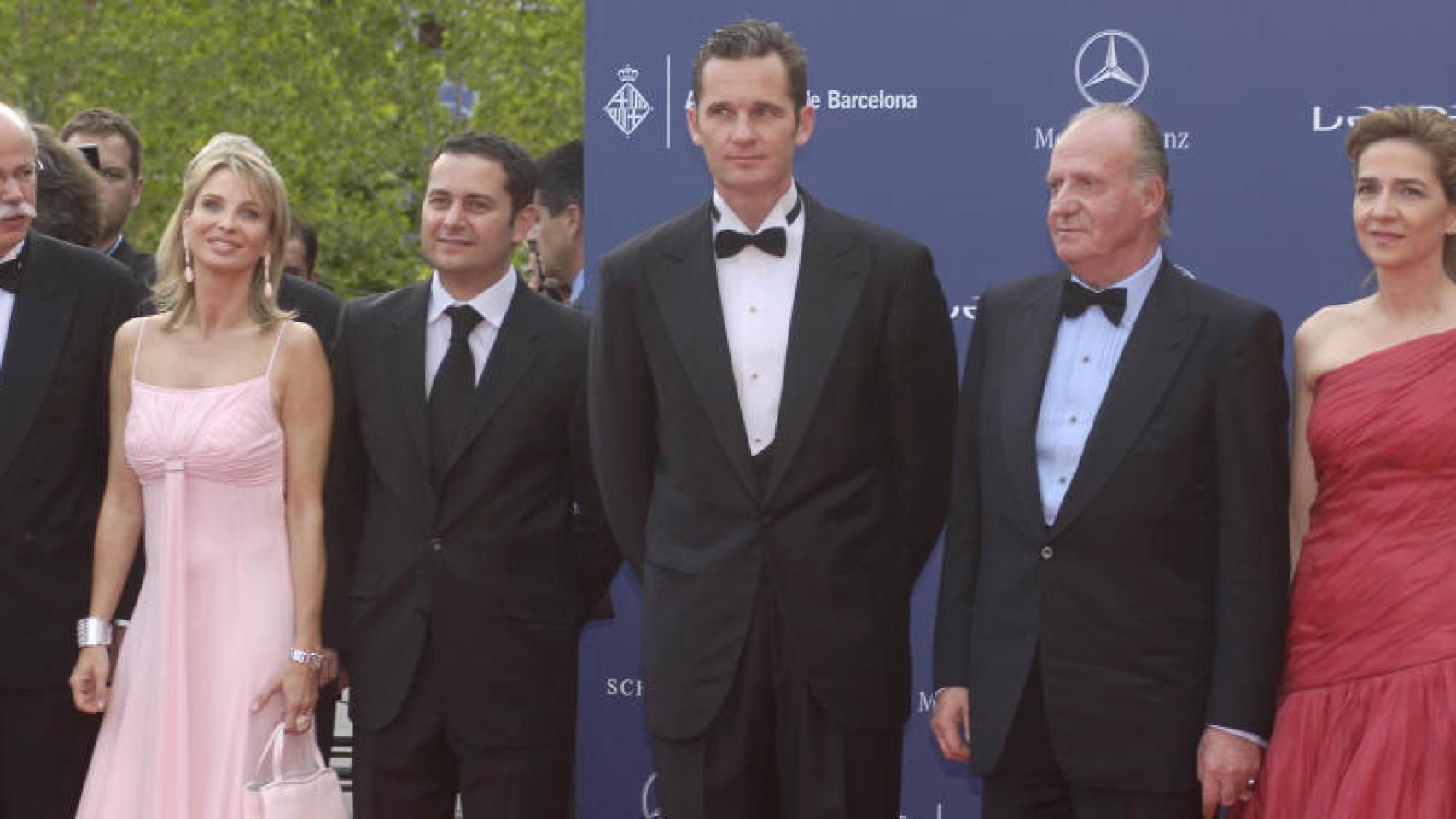 Corinna junto a Iñaki Urdangarin, don Juan Carlos y la infanta Cristina en los Premios Laureus 2006