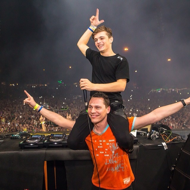 Martin Garrix subido a DJ Tiesto