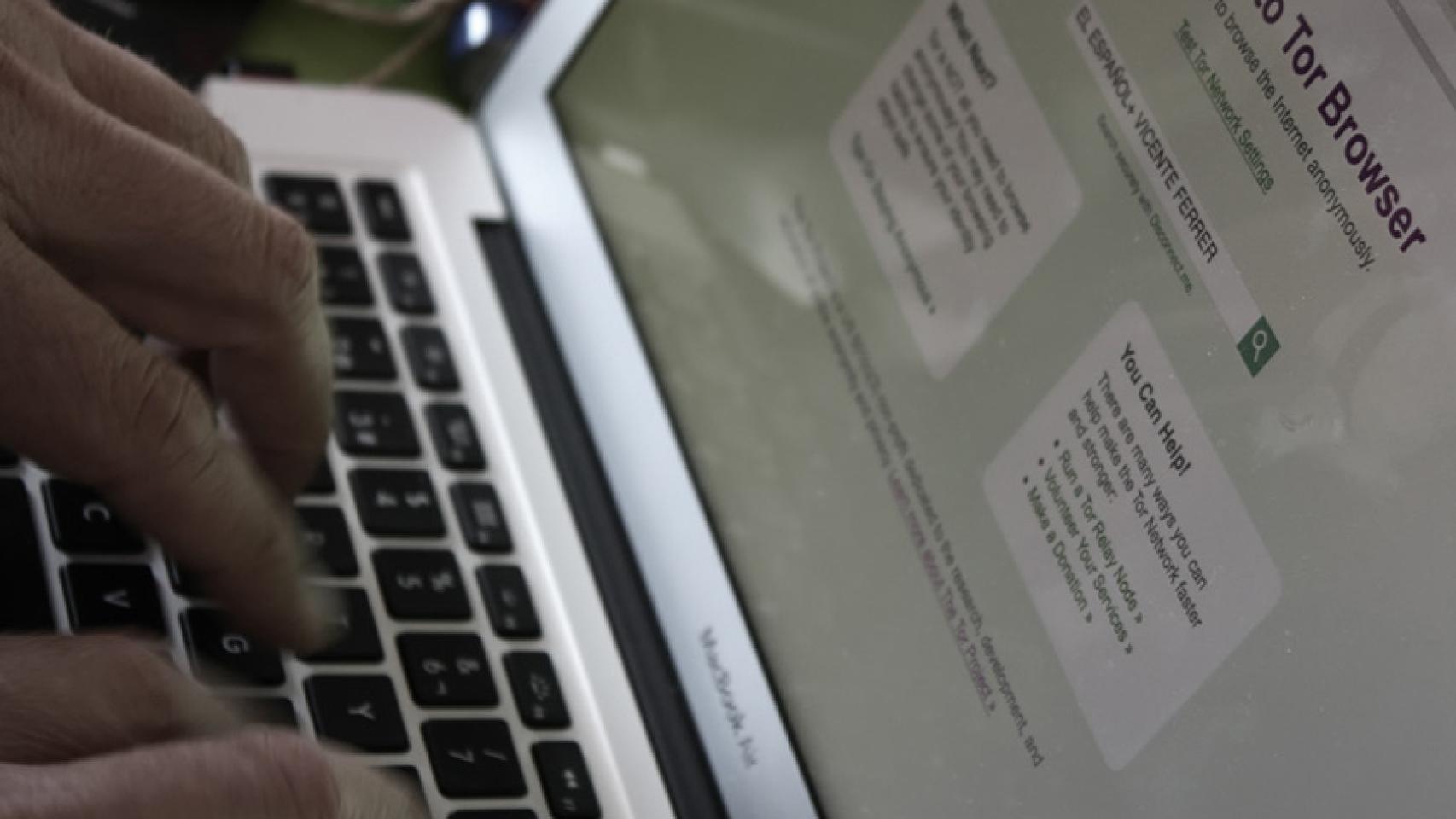 Navegar en TOR garantiza un alto nivel de anonimato.