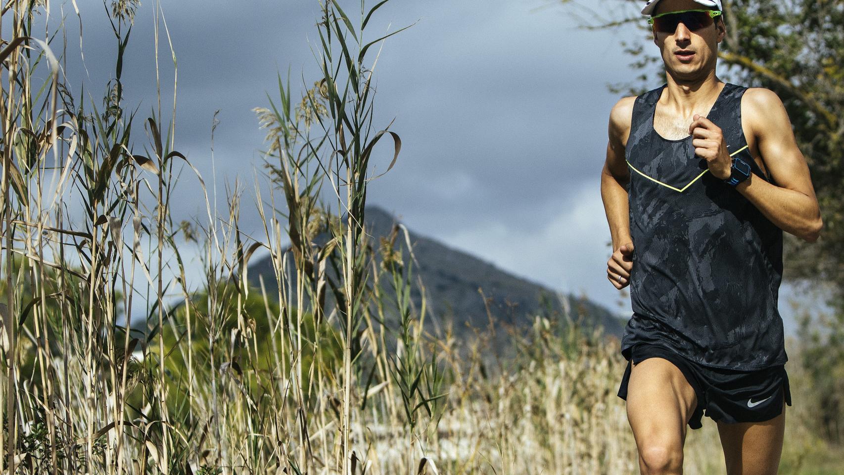 Mario Mola, entrenando.