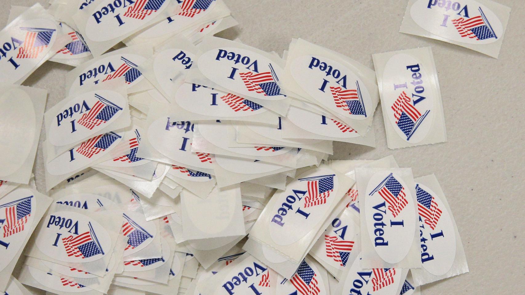 Pegatinas con el mensaje yo he votado.